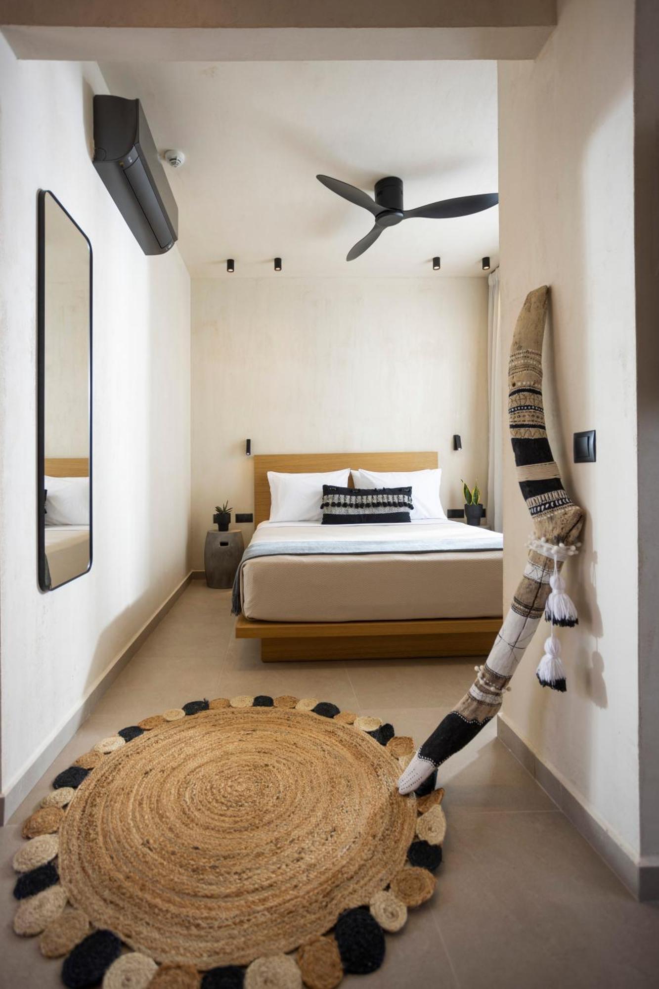 Pnoes Luxury Suites Paliouri Exterior foto