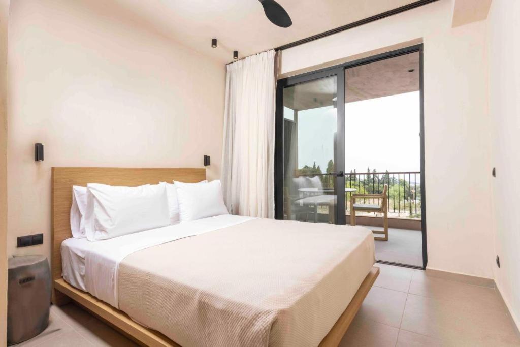 Pnoes Luxury Suites Paliouri Exterior foto